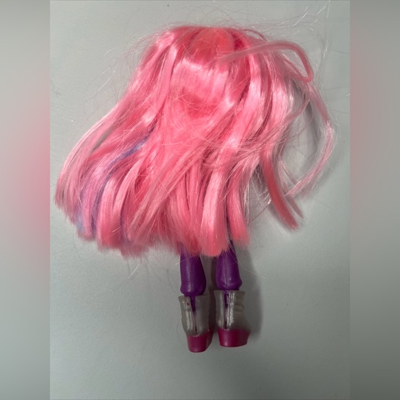 Lot Of 6 Moose Toys Capsule Chix Dolls EUC - Picture 7 of 13